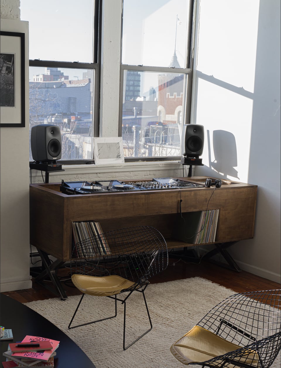 Custom Dj Booth 001 — view 2