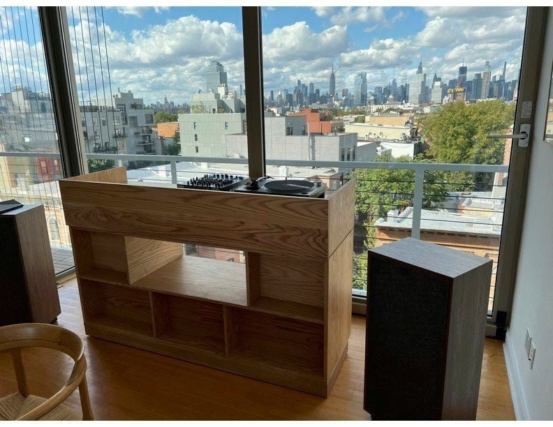 Custom Dj Booth 002 — view 4